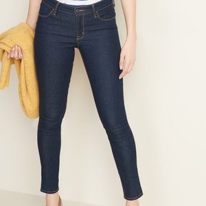Old Navy Size 10 Mid-Rise Dark-Wash Super Skinny Jeans for Women